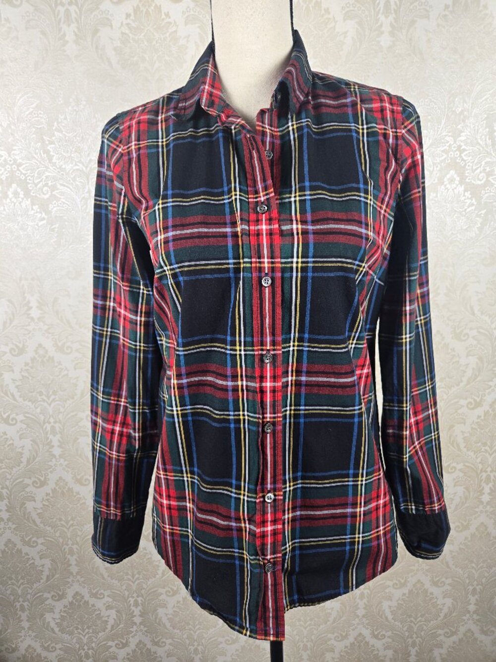 J Crew Size 4 Perfect Shirt Blue Red Green Plaid Button Up Shirt Long Sleeve